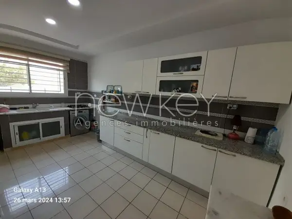 Triplex s+3 à la Marsa - 8