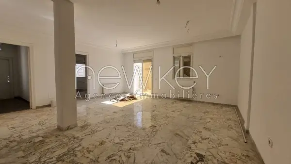 Duplex s+5 à la Marsa - 9