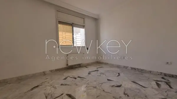Duplex s+5 à la Marsa - 8