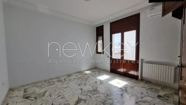 Villa s+4 à La Marsa - 2