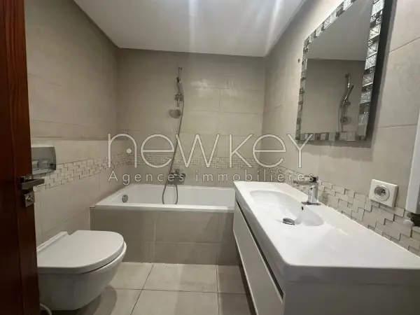 Appartement S3 avec chambre de service à louer aux Jardins de Carthage - 9