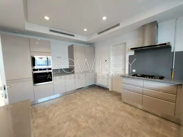 Magnifique villa S+3 à la Marina Gammarth - 8
