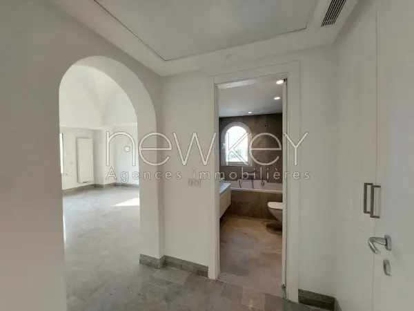 Magnifique villa S+3 à la Marina Gammarth - 4