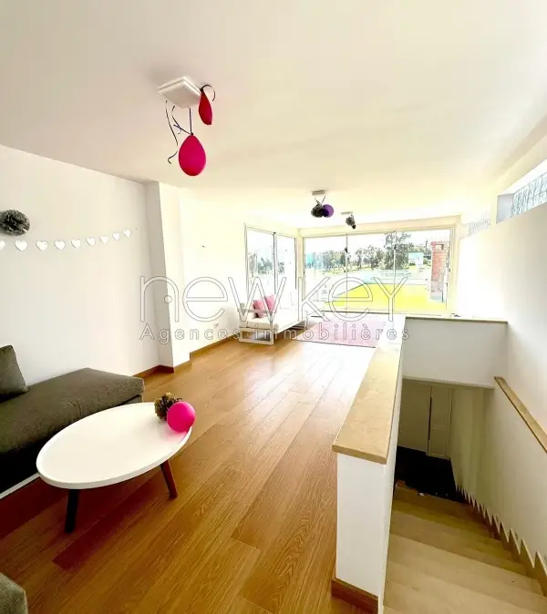 Villa de Charme S+4 avec piscine à louer à La Soukra - 7