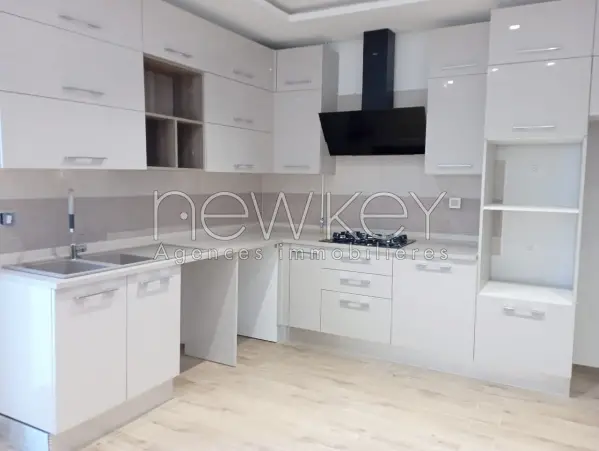 Appartement S+4 Neuf à vendre aux Jardins de Carthage - 8