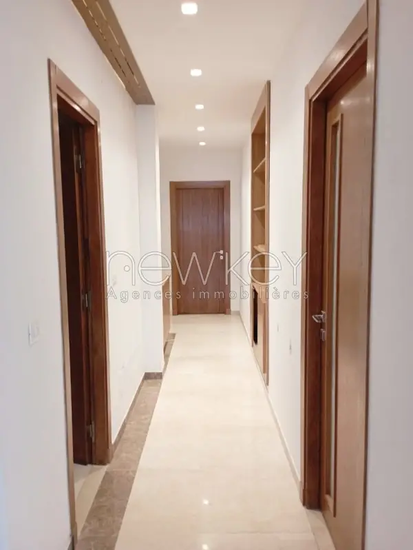 Appartement S+4 Neuf à vendre aux Jardins de Carthage - 6