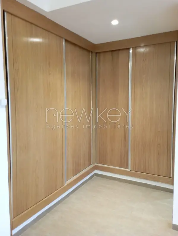 Appartement S+4 Neuf à vendre aux Jardins de Carthage - 4