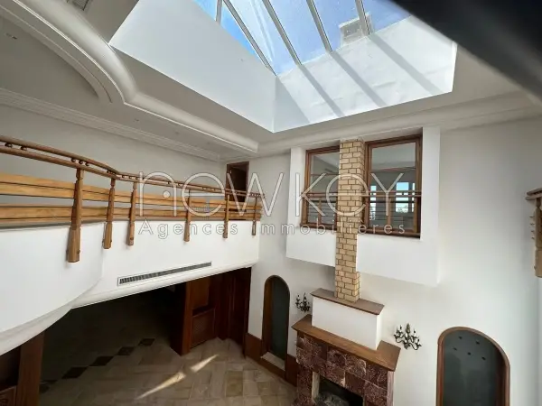 Villa avec jardin à louer au Lac 1 - 8
