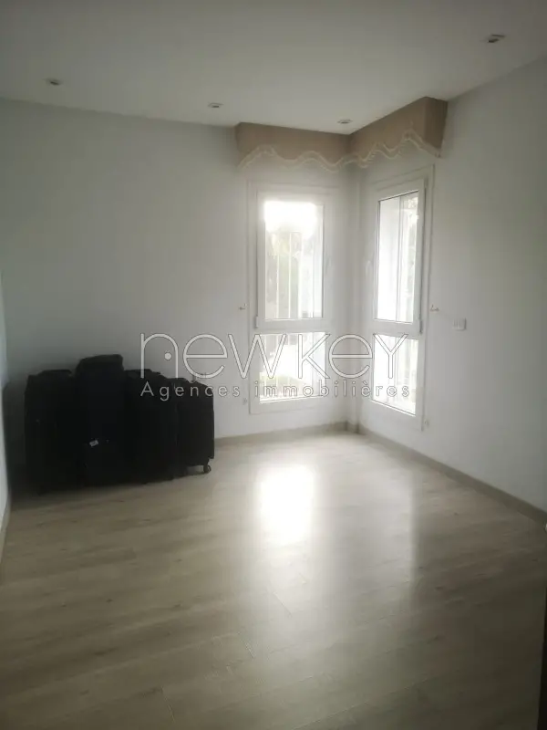 villa s+4 à la marsa - 3