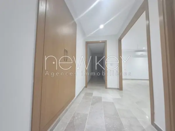 Un Superbe Appartement S+2 à La Soukra - 5