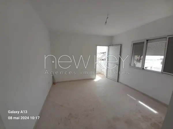 Etage de villa S3 a la Marsa - 2
