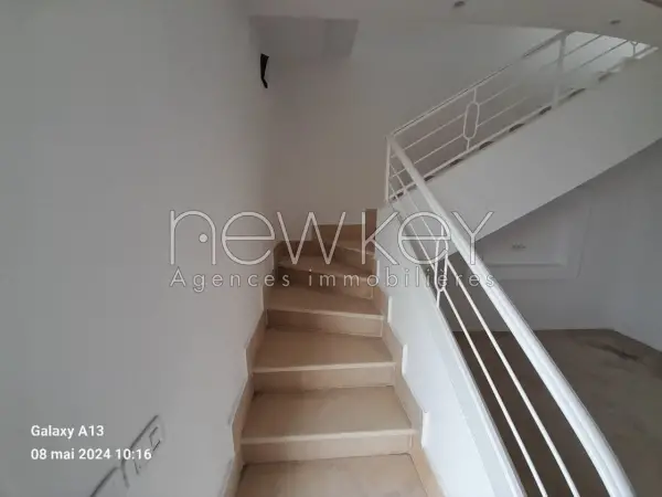 Etage de villa S3 a la Marsa - 1