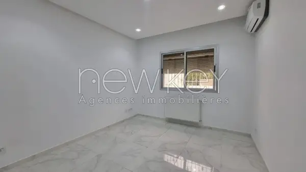 Etage de Villa s+3 avec piscine à La Marsa - 9