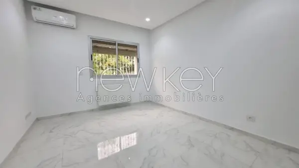 Etage de Villa s+3 avec piscine à La Marsa - 11