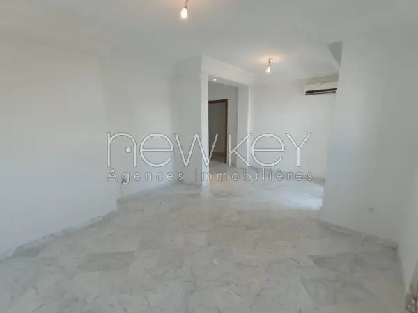 Un Appartement S+3 à louer à Ain Zaghouan - 5
