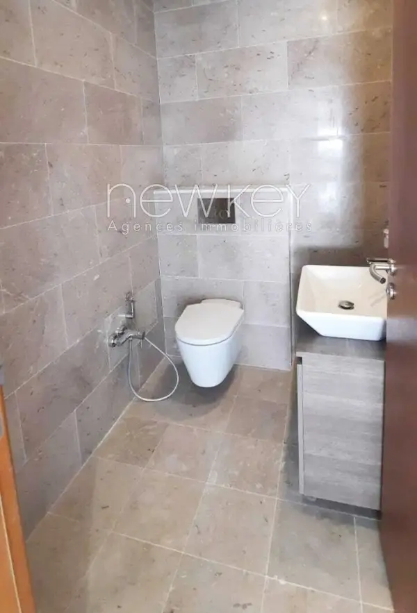 Appartement S3 avec chambre de service à louer aux jardins de Carthage - 11