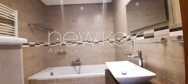 Appartement S3 avec chambre de service à louer aux jardins de Carthage - 10