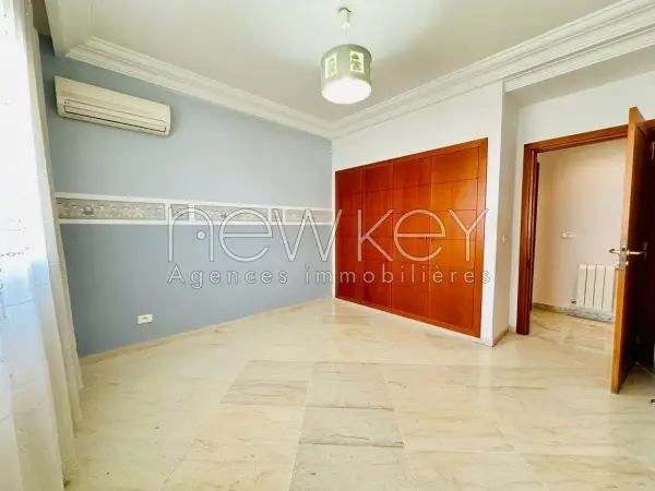 Appartement S2 meublé à louer au Lac 2 - 3