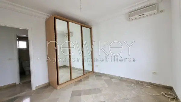 Appartement S+3 à la Marsa - 1
