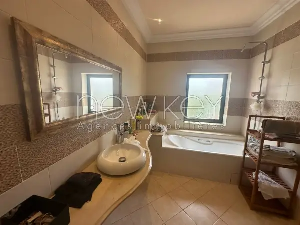 Villa S3 Avec Jardin À Louer Aux Jardins De Carthage - 8