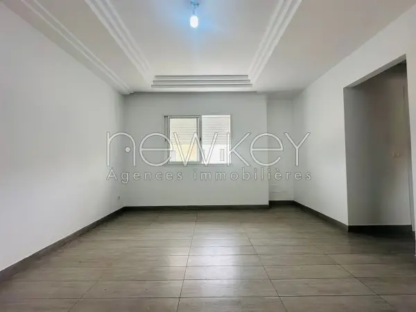 Duplex S+4 avec jardin à louer à La Soukra - 4