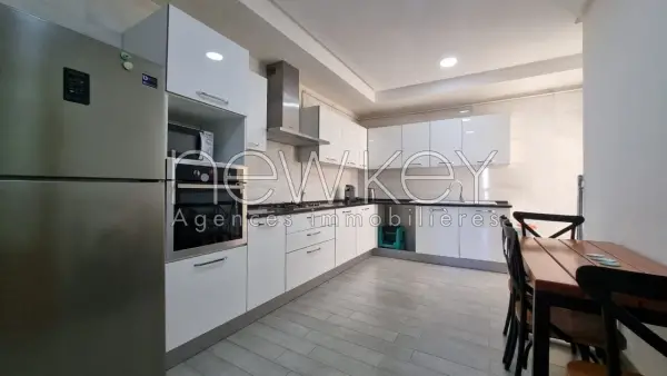 Bel appartement meublé S+3 à la Marsa - 4