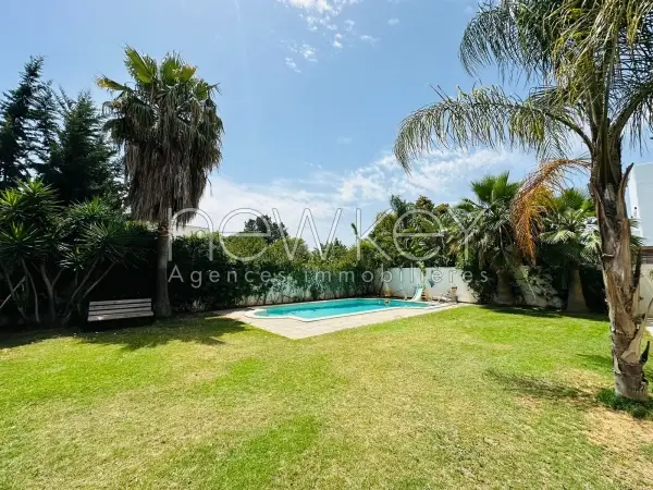 Une Belle Villa avec piscine à louer à La Soukra - 11