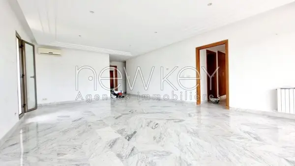 Magnifique appartement S+3 à la marsa - 2
