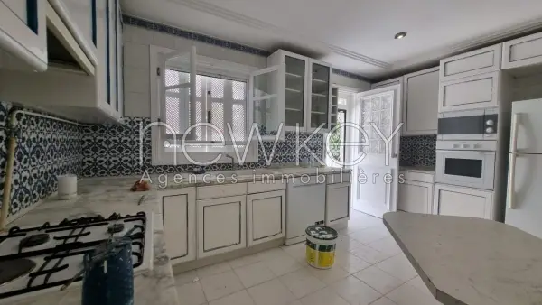 Villa s+5 avec piscine à Gammarth - 4
