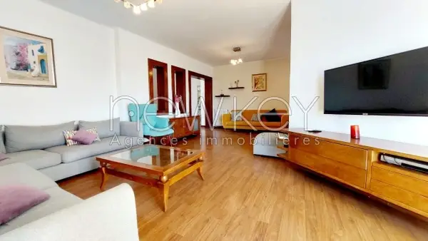Coquet S+3 meublé à la Marsa - 1