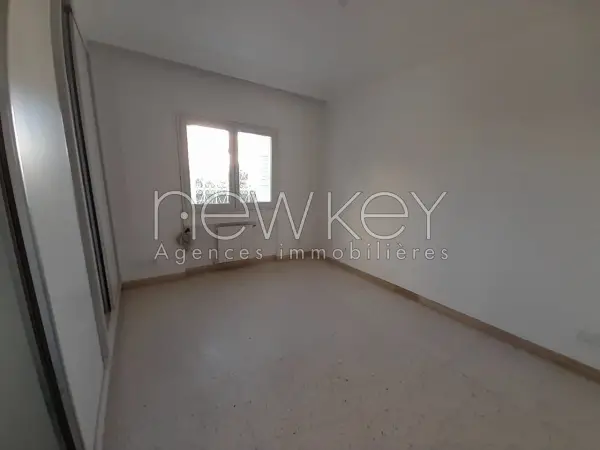 Appartement S+3 à louer à la Marsa - 3