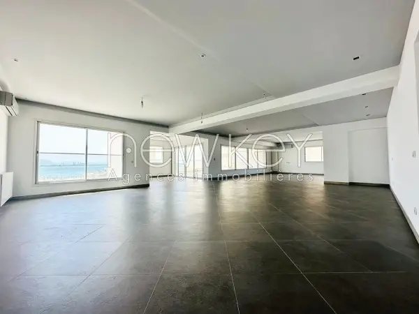 Penthouse vue sur lac à louer au Lac 2 - 15