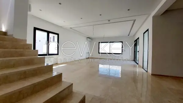 Coquette villa S+4 à Tunis Bay - 2