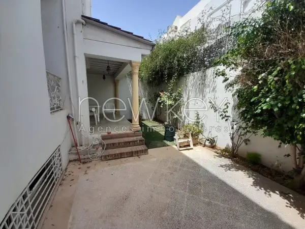 Duplex S+3 avec jardin a la Marsa - 9