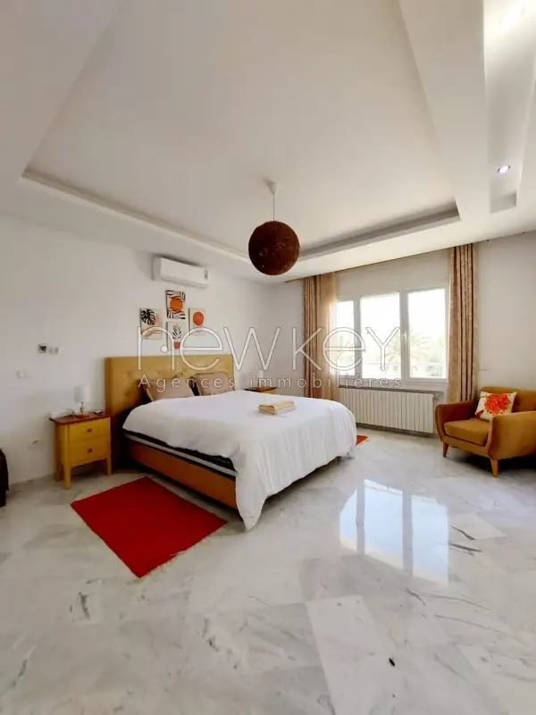A vendre une villa s+5 avec piscine à Gammarth - 6