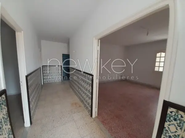 villa à vendre au coeur de la marsa - 1