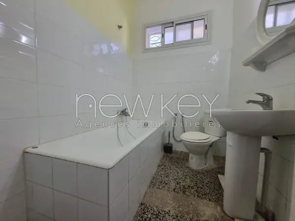 Rez de chaussée de villa S+2 à la Marsa - 9