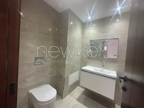 Appartement S3 avec vue dégagée à louer aux Jardins de Carthage - 9