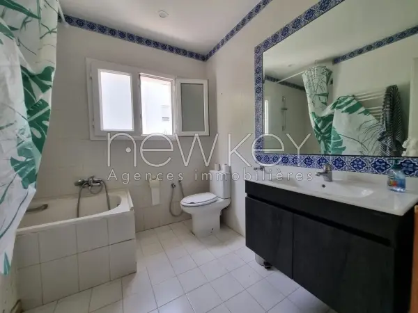 Villa vue mer s+6 à La Marsa - 4