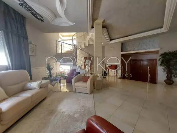 Magnifique villa S+5 à la Marsa - 1