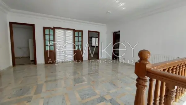 Villa s+5 avec piscine à Gammarth - 14