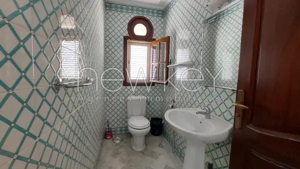 Villa s+5 avec piscine à Gammarth - 2