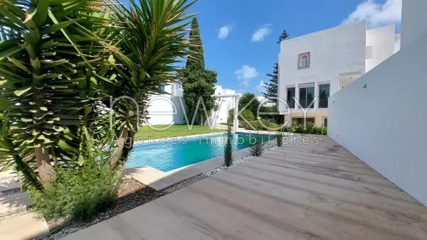 Villa s+5 avec piscine à Gammarth - 15