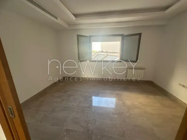 Appartement S4 à vendre aux Jardins de Carthage - 1