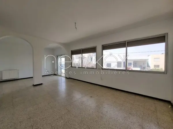 Appartement S+3 à la Marsa - 2