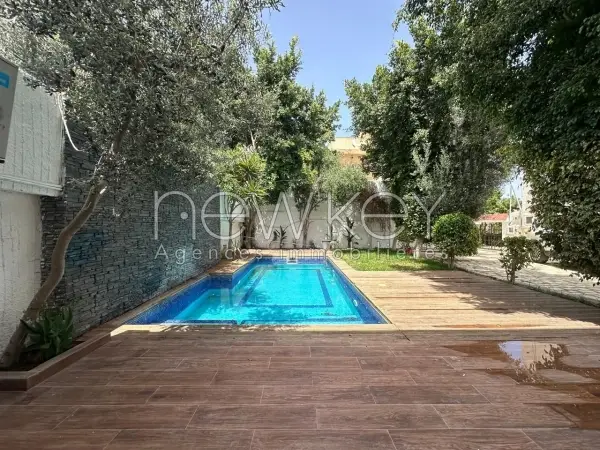 Une Belle Villa avec piscine à vendre à La Soukra - 6