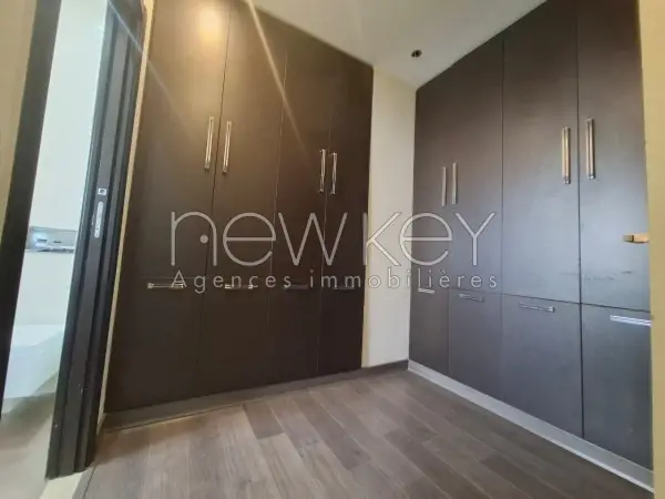 Un Etage de Villa S+3 à louer à La Soukra - 4
