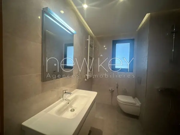 Luxueux Appartement S3 meublé à louer aux Jardins de Carthage - 9