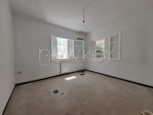 Rez de chaussée de villa S+4 à la Marsa - 4