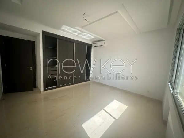 Appartement S1 avec vue dégagée à louer aux jardins de Carthage - 2